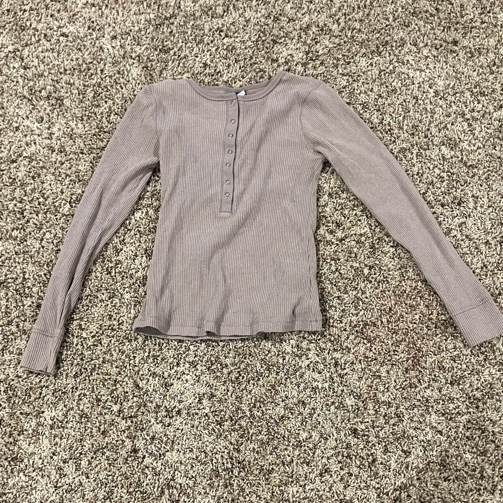 Old Navy Plush Tee in Taupe
